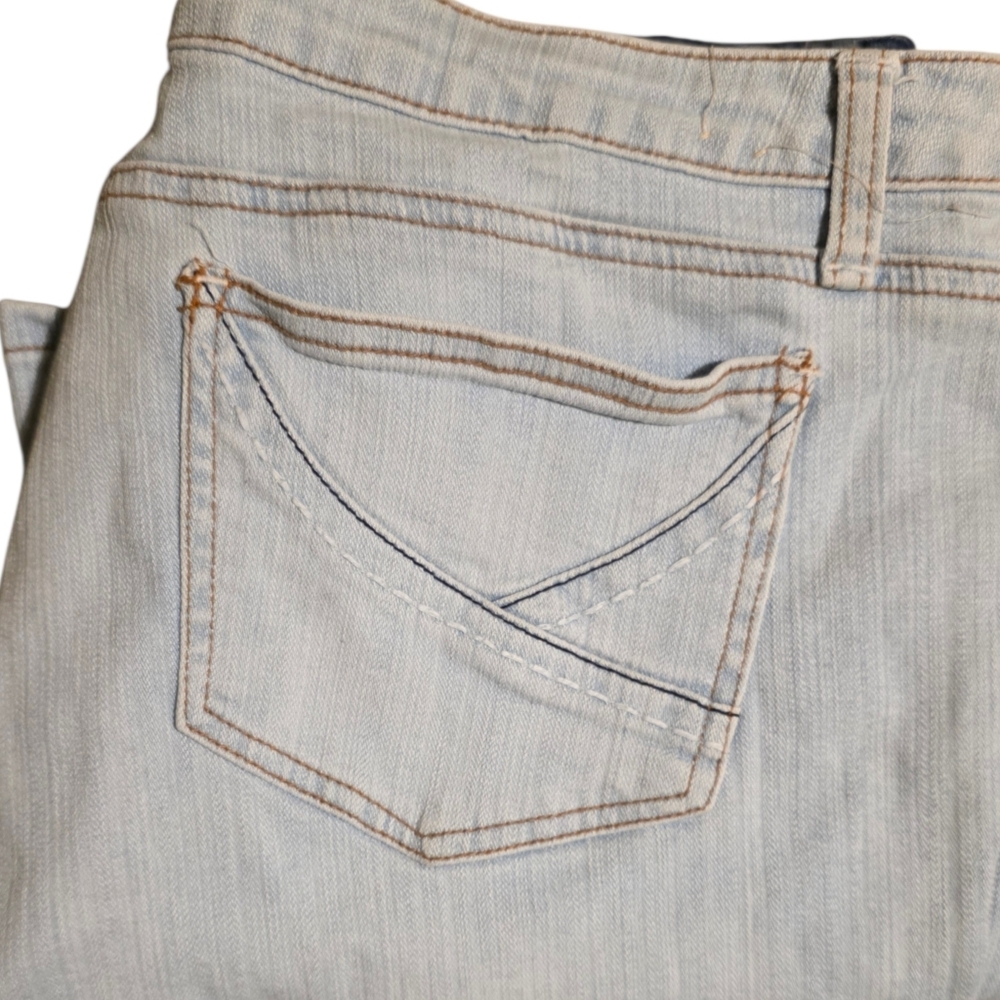 Arizona Jean Company Light Blue Wide Leg Jeans Size Women 17 - Picture 4 of 5